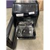 Image 2 : AS NEW SUR LA TABLE AIR FRY OVEN TESTED WORKING