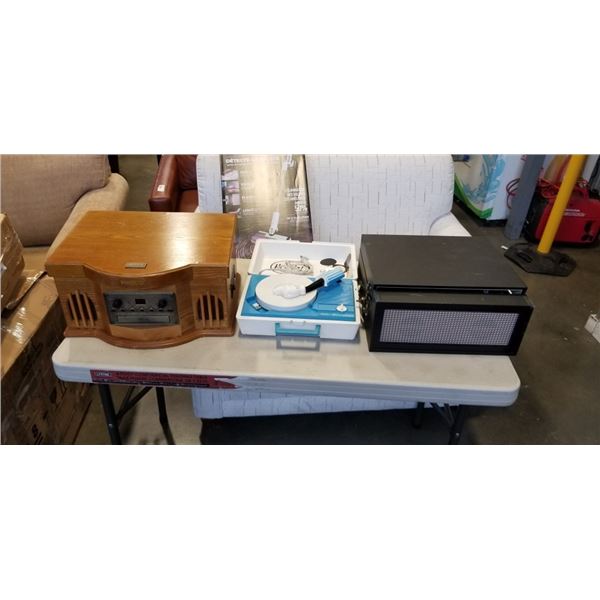PHILCO 4 IN 1 MUSIC SYSTEM  WITH 2 TURNATABLES WORKING