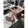 Image 1 : BOX OF KITCHEN ITEMS - MASON JARS, VASES, SOUP CUPS