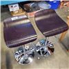 Image 4 : 2 MODERN ADJUSTABLE HEIGHT BAR STOOLS