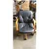 Image 2 : TWO ROLLING OFFICE CHAIRS