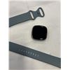 Image 3 : FITBIT VERSA 4 PREMIUM SMARTWATCH - TESTED WORKING, RETAIL $259