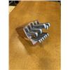 Image 1 : SET OF CHEF KNIVES AND BLOCK
