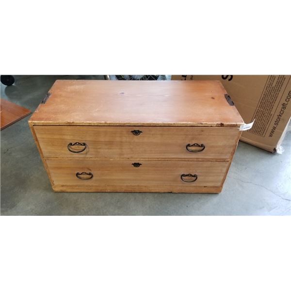 VINTAGE 2 DRAWER LATERAL FILE CABINET