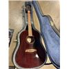Image 3 : GUITAR AND 2 MUSIC BOOKS