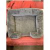 Image 2 : ORTHOPEDIC DOG BED AND PILLOW