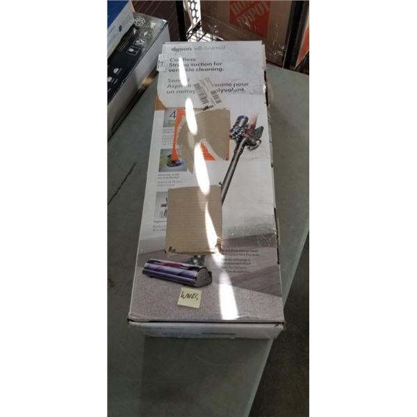 DYSON V8 ANIMAL CORDLESS VACUUM - TESTED WORKING, RETAIL $599