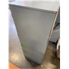 Image 2 : 2 DOOR 2 DRAWER CABINET