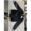 Image 2 : 4 ABERCROMBIE AND FITCH LEATHER SLEEVED JACKET, SIZE MEDIUM