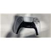 Image 2 : PS5 WHITE DUALSENSE WIRELESS CONTROLLER - TESTED WORKING, RETAIL $94