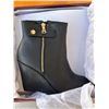 Image 2 : NEW LADIES ADDISON BLACK ZIP BOOTS SIZE 10