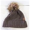 Image 1 : TOUQUE WITH FUR POM POM