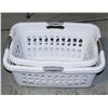 Image 1 : 2 LAUNDRY BASKETS