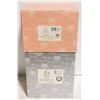 Image 1 : 2 PRECIOUS MOMENTS IN BOXES