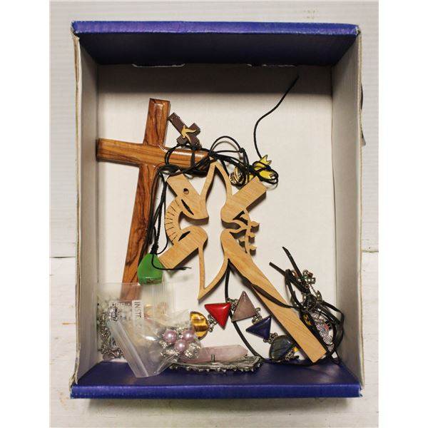 ASST. ESTATE ITEMS - JEWELRY & MORE