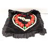 Image 1 : VINTAGE BLK & RED WOOL TUFTED HEART ?MOTHER?