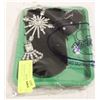 Image 1 : NEW GREEN TRAY WITH NEW JEWELRY PIECES