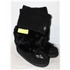 Image 1 : NEW NO BOX LADIES SZ 8 MANITOBAH MUKLUKS
