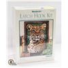 NEW 27X40 LEOPARD LATCH HOOK KIT