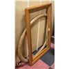 Image 1 : 2 VINTAGE SOLID WOOD FRAMES