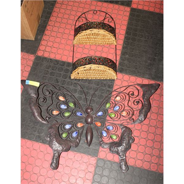 LOT OF ESTATE DECOR INCLUDES BUTTERFLY WALL DECOR