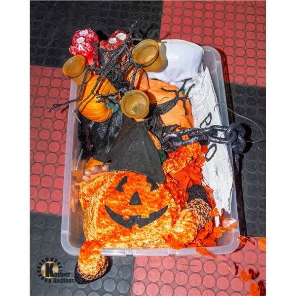CONTAINER WITH HALLOWEEN DECORATIONS