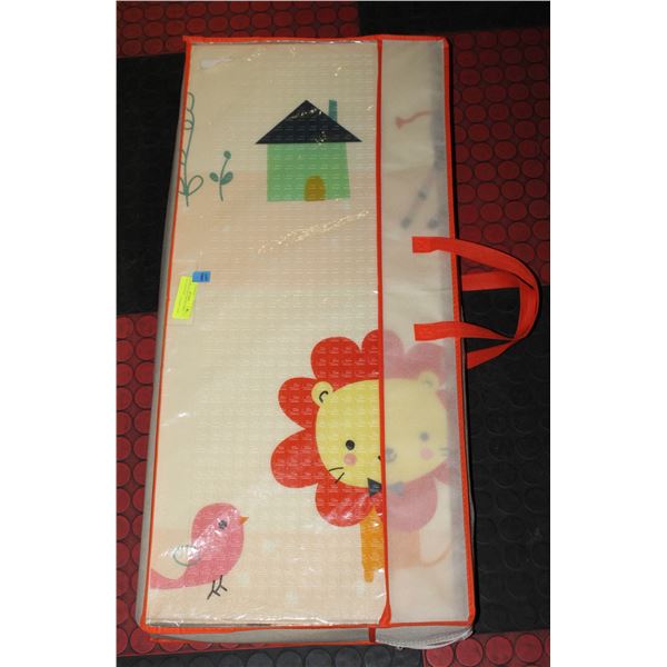 FOAM PLAY MAT LRG IN CARRY CASE, MEASURES