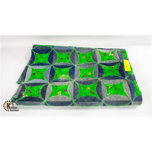 LADYBUG PATCHWORK QUILT-ESTATE