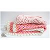 Image 1 : 2 THICK CHUNKY KNIT BLANKETS TOGETHER-ESTATE