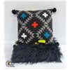 Image 1 : PENDLETON PRINT BLANKET & THROW CUSHION