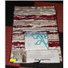 Image 1 : THUNDERBAY BATHMAT SET INCLUDES MAT SHOWER CURTAIN