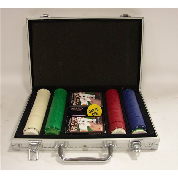 ESTATE POKER SET IN CASE