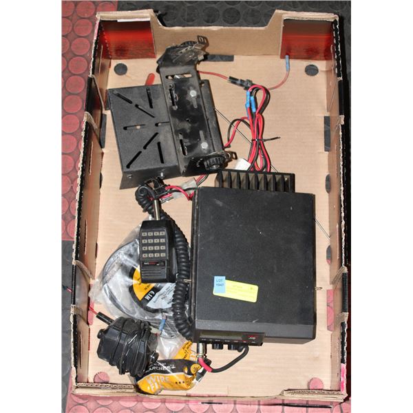 VHF TRANSEIVER MIDLAND M8 W MIKE & ANTENNA