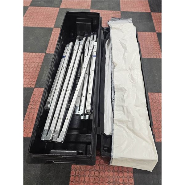 BAILIFF SEIZED: COMMERCIAL STAGE SCREEN W/