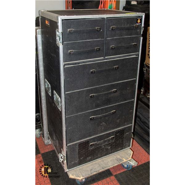BAILIFF SEIZED: UPRIGHT MULTI-CAISSES STANDARD