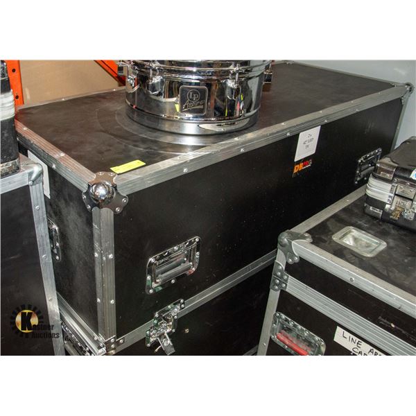 BAILIFF SEIZED: LARGE HARD SHELL TOURING CASE