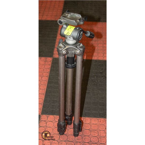 BAILIFF SEIZED: VELBON SHERPA 200R TRIPOD-
