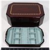 Image 1 : WELL MADE WOOD INLAID JEWELRY BOX