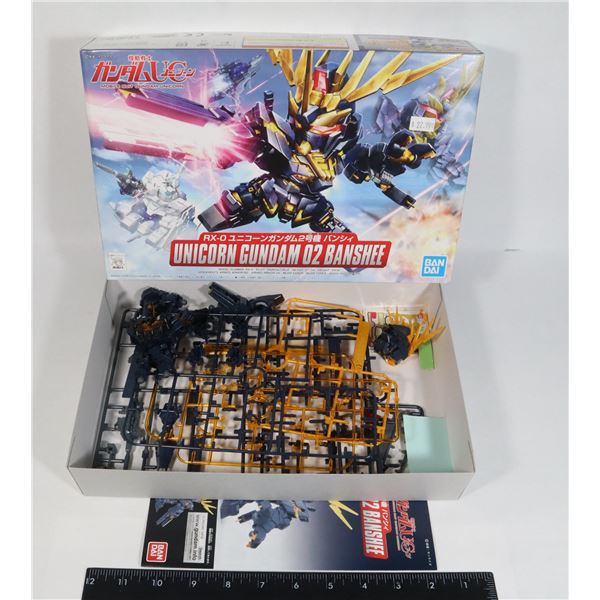 BANDAI UNICORN GUNDAM 02 BANSHEE MODEL KIT