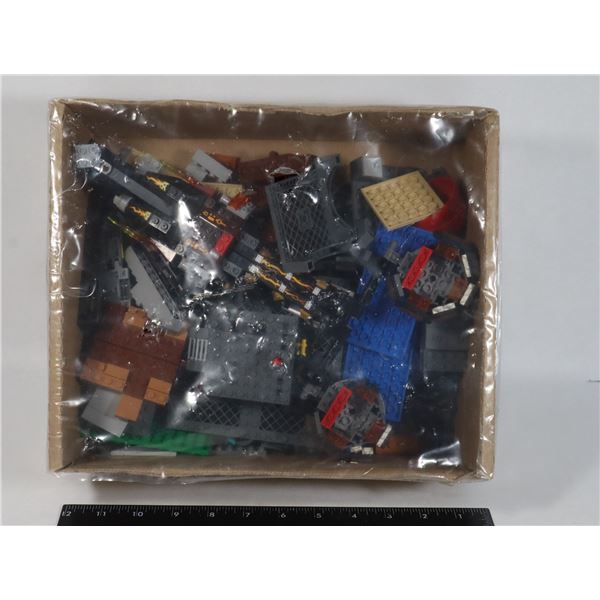 BOX OF ASSORTED MODERN LEGO PIECES