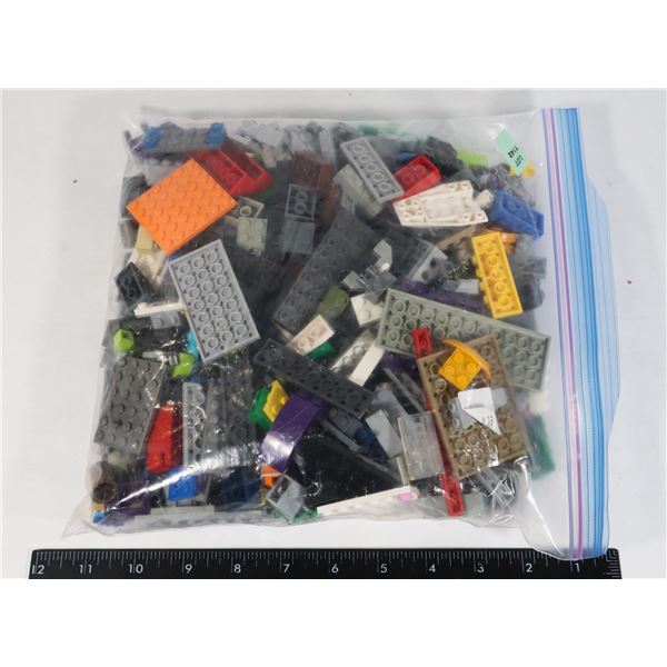 BAG OF ASSORTED LEGO PIECES