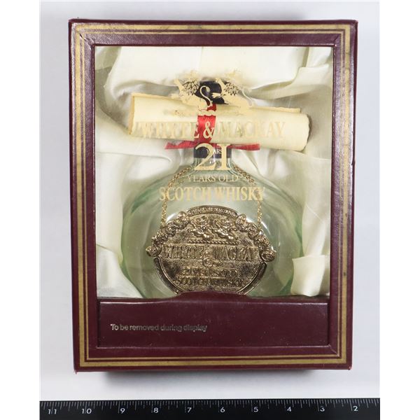 WHYTE & MACKAY 21 YEARS OLD SCOTCH WHISKY BOTTLE