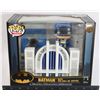 FUNKO POP TOWN 09 BATMAN WITH THE HALL OF JUSTICE