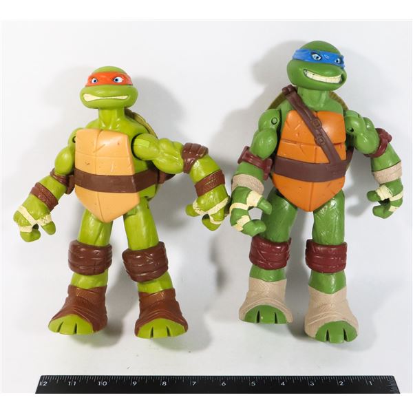 2012 MICHELANGELO AND LEONARDO TEENAGE MUTANT