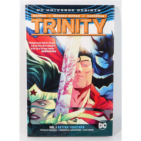 DC COMICS GRAPHIC NOVEL