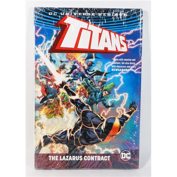 DC COMICS GRAPHIC NOVEL