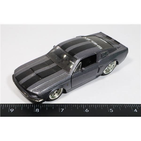 1967 FORD SHELBY MUSTANG GT 500 DIE CAST CAR