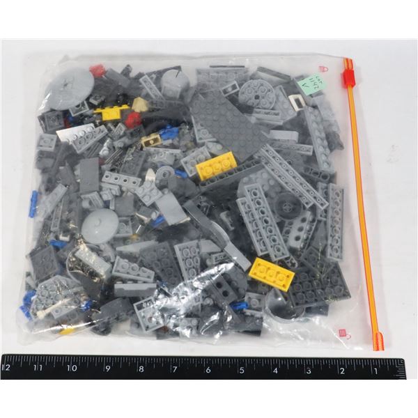 BAG OF ASSORTED LEGO PIECES