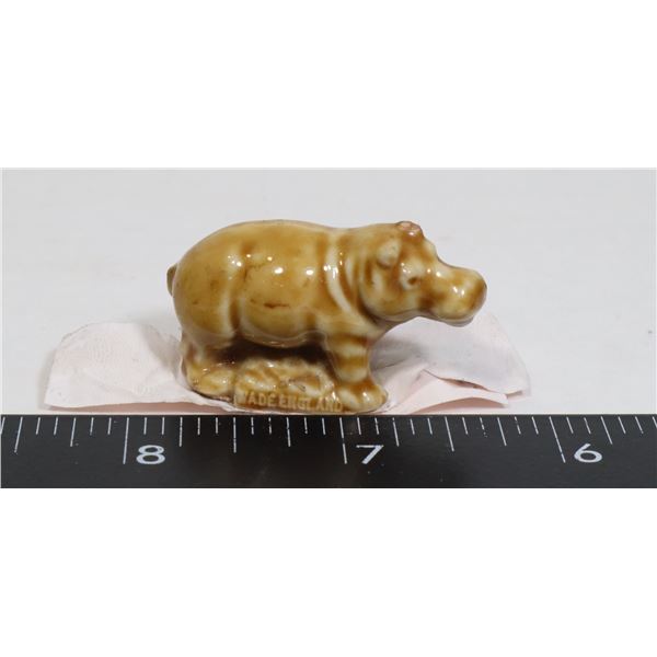 RED ROSE TEA HIPPO FIGURINE WITH CHIPPED EAR