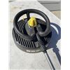 Image 2 : PRESSURE WASHER ATTACHMENT
